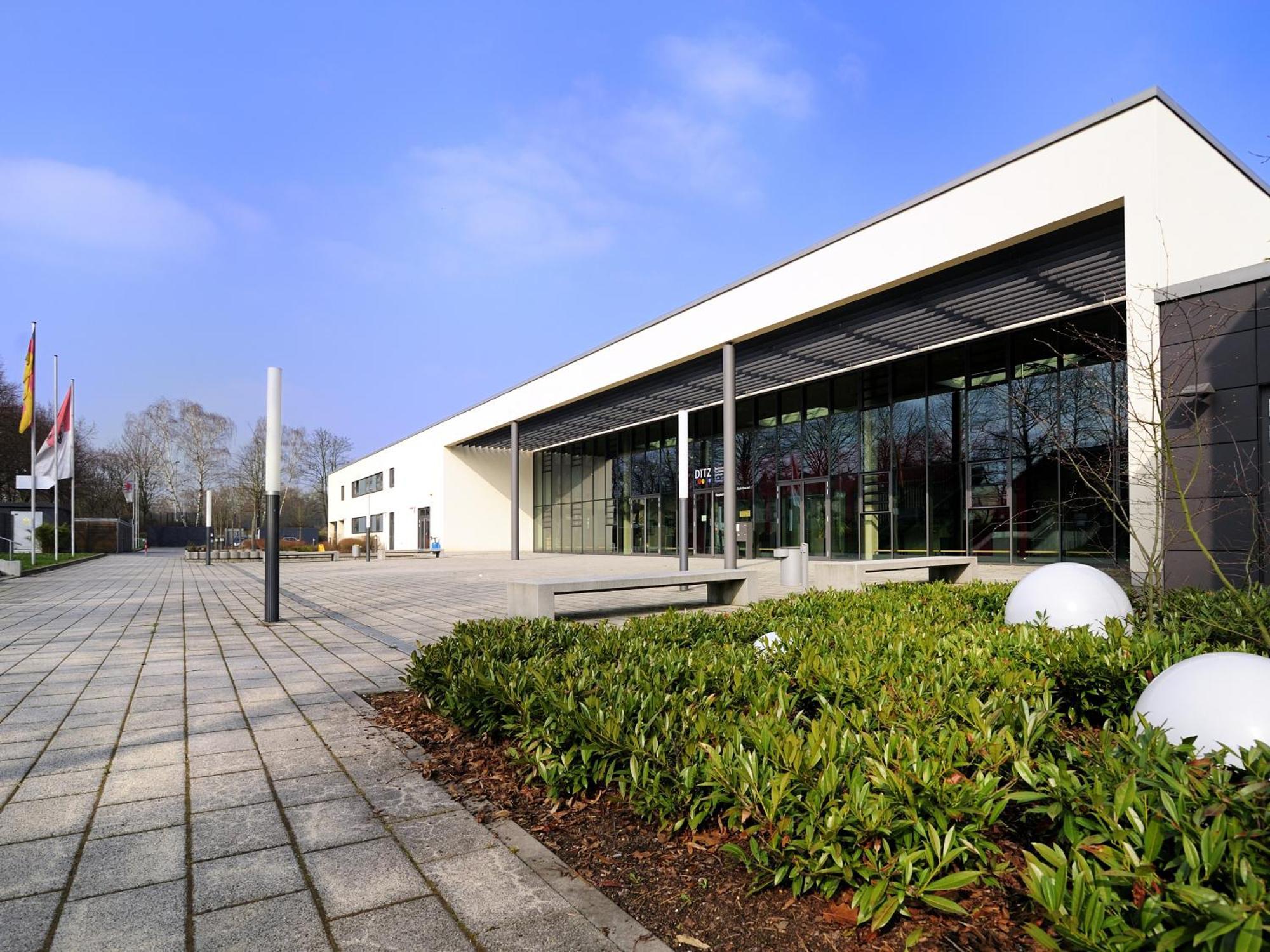 Sporthotel Borussia Düsseldorf Exterior foto